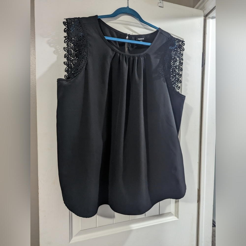 Sleeveless Blouse